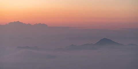雲海が美しい渋峠の朝
