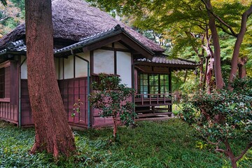 蘆花恒春園