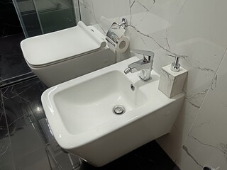 Bathroom, toilet, washroom 