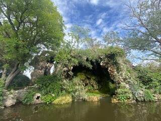Grotte du rocher des doms à Avignon