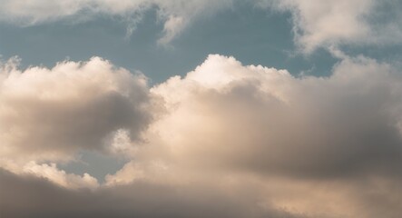 Obraz premium Cloudy sky background with soft tones for a dreamy effect