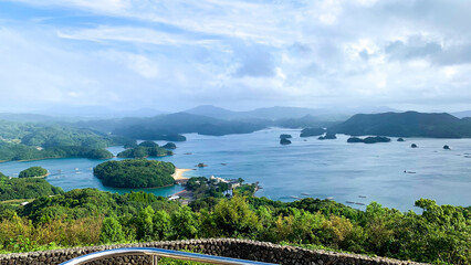 美しい景観を誇るいろは島