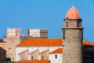 Obraz premium medieval detail sunlight vacation roof tile Collioure