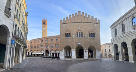 Obraz premium piazza dei signori of treviso, italy 