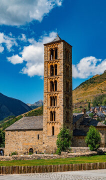 Ta&uuml;ll, Alta Ribagor&ccedil;a, Catalonia, Spain. Church of Sant Climent de Ta&uuml;ll in Vall de Bo&iacute;.