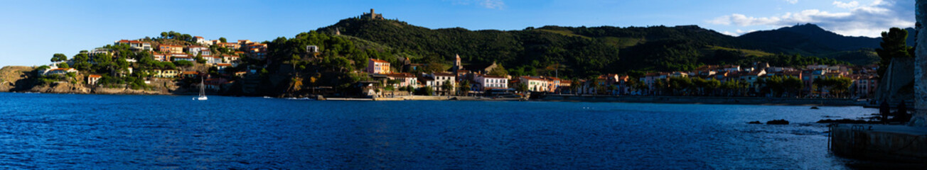 Obraz premium panorama village house summer sea mountain Collioure