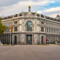 Obraz premium Famous corner of the Spanish central bank building in the country's capital, Madrid.