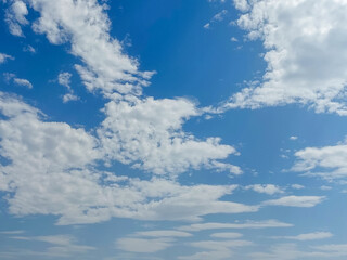 blue sky with clouds, cumulus pattern, nature photography