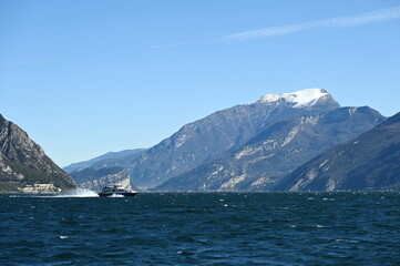 Schiff auf dem Gardasee