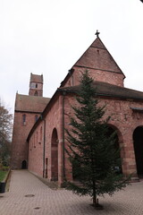 Blick auf Kloster Alpirsbach im Zentrum der Stadt Alpirsbach im Schwarzwald