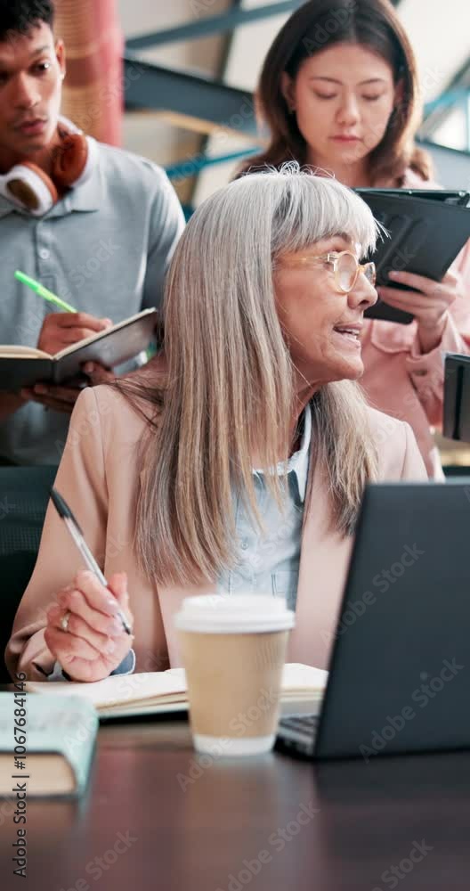 Aufkleber education, teacher or writing in college with students, discussion or assessment requirements at tec