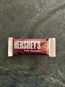 Seattle, WA, USA
March 5, 2025
Hersheys bar