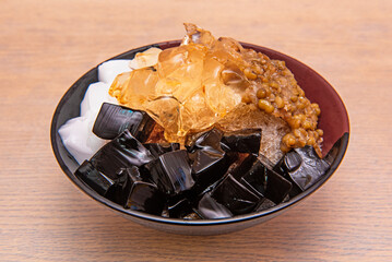 Taiwan type of epidemic shaved ice    