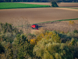 Fototapeta premium Agrarlandschaft im Herbst