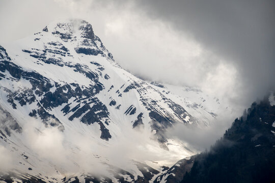 Interlaken-Oberhasli District, on the northern edge of the Bernese Alps