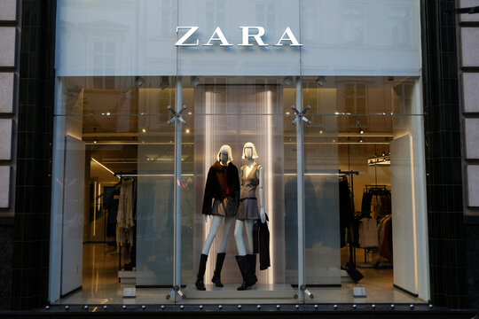 Zara fashion store showcase from Budapest