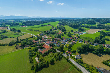 Obraz premium Sommer am Tachinger See rund um die Gemeinde Taching in Oberbayern
