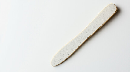 Obraz premium A white object with a black tip