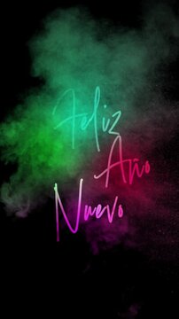 Feliz a&ntilde;o nuevo video vertical neon humo