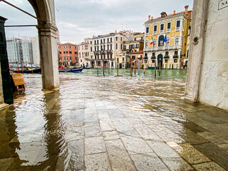 city canal grande