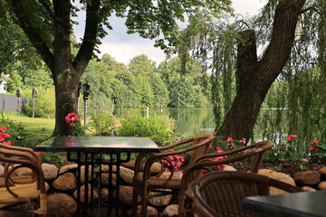 Blick auf den Rantzauer See im Zentrum von Barmstedt in Schleswig-Holstein