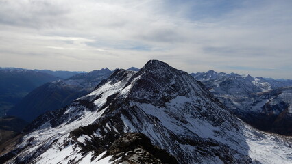 Blick zur Racherin 3092m und links dahinter der Wasserradkopf 3034m