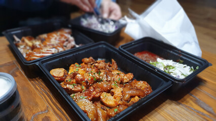 배달 주문한 한국의 불족발 세트