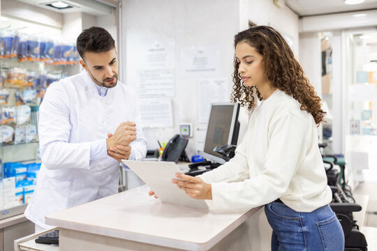 Consultation in a Modern Orthopedics Supply Store Setting
