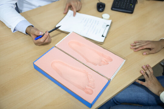 Orthopedic Foot Assessment with Foam Impression in Clinic