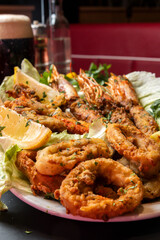 fried shrimps with lemon