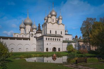 Church of the Resurrection, the gate to Cathedral Square, the domes of the Assumption Cathedral from the pond in the Vladychy Dvor of the Rostov Kremlin, Rostov Veliky, Yaroslavl region, Russia