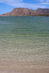 Cristalinas aguas de Playa el requesón en Mulegé , BCS