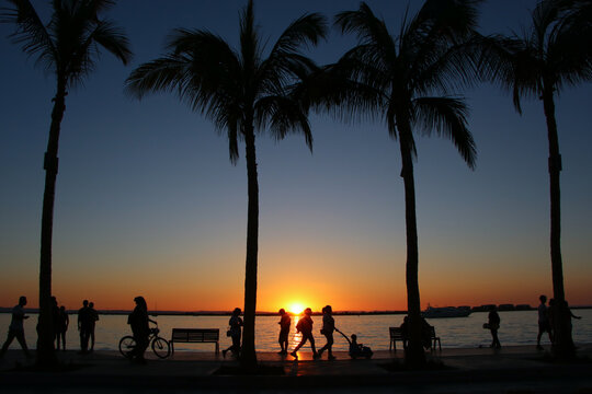 Malec&oacute;n de la Paz con sus famosos atardeceres 