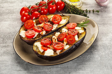 Baked eggplant with cheese and tomato