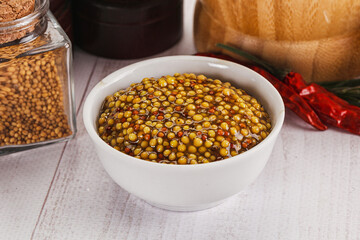 Spicy mustard sauce with seeds