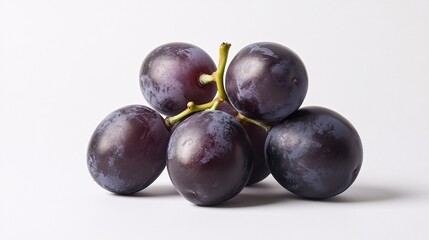 Fototapeta premium Close-Up of Fresh Purple Grapes on a White Background