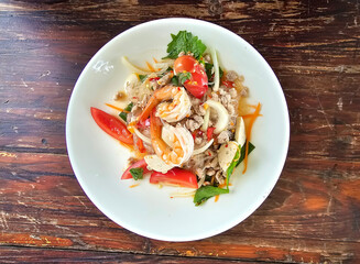 Spicy Glass Noodle Salad, mixed shrimp with minced pork (Thai call Yum Woon Sen). high angle view