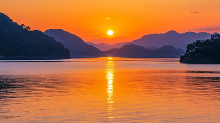 夕焼けに染まる瀬戸内海
