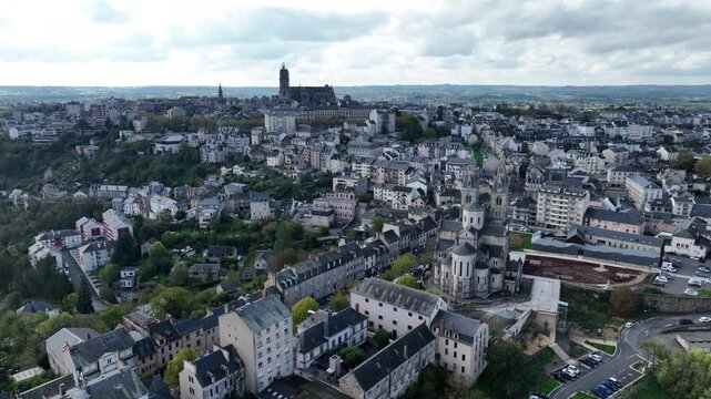 Rodez cityscape featuring the towering cathedral