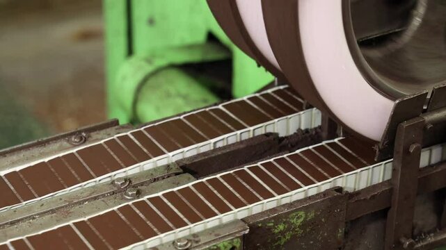 Conveyor at the match factory for the production of veneer blanks matches saltpeter and packaging