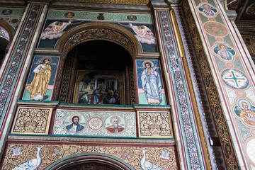 Obraz premium interior of the cathedral of saint peter