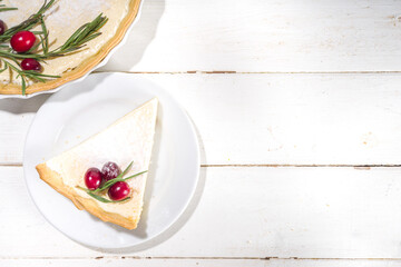 Christmas cranberry cheesecake