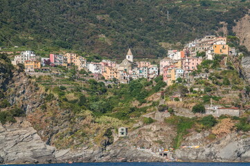 Obraz premium view of the bay with a town of Vernazza in Liguria