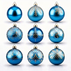 Zestaw błękitnych, ozdobnych bombek na białym tle