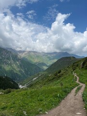 Naklejka premium Track in the mountains
