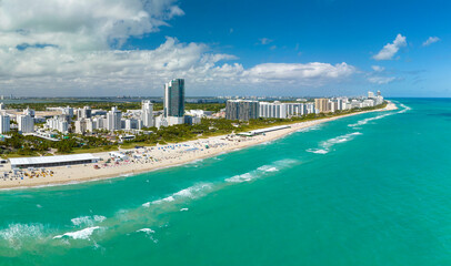 Obraz premium Miami Beach city from above. Popular vacation place in the USA
