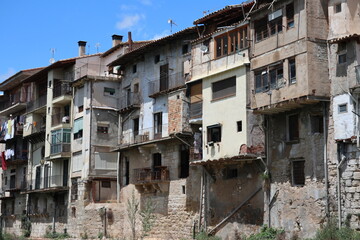 Valderrobres. Casas junto al río.