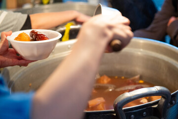 冬の屋台のオデン