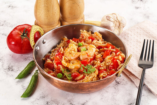 Italian pasta orzo with prawn