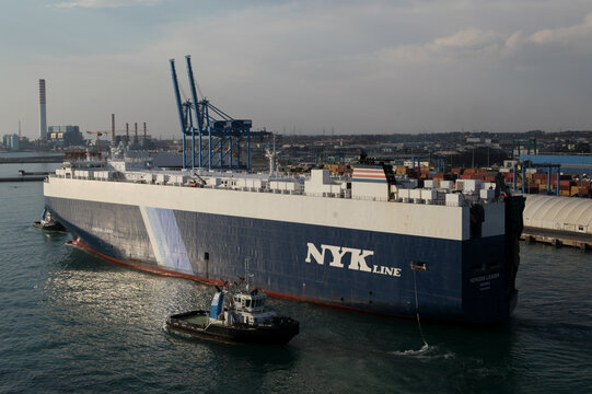 MS Horizon Leader of NYK Lines, a car carrier flagged in Bahamas,  leaving Port of Civitavecchia, Italy 